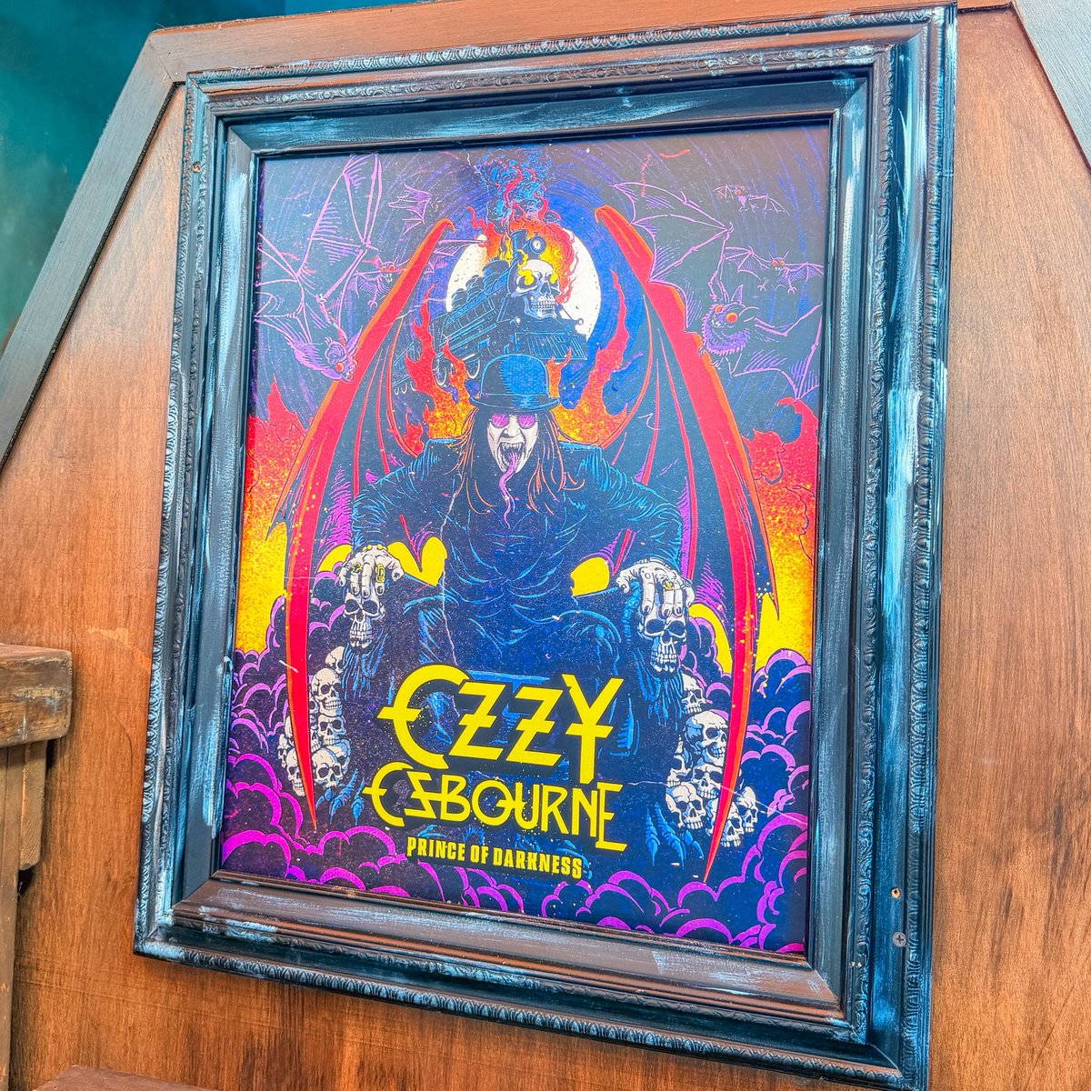 OrlandoInformer's tweet photo. JUST DROPPED: The Ozzy Osbourne: Prince of Darkness merchandise collection for Halloween Horror Nights is now available at Universal Orlando. 🤘🎸 #HHN35 https://t.co/E4v0ScUZWp