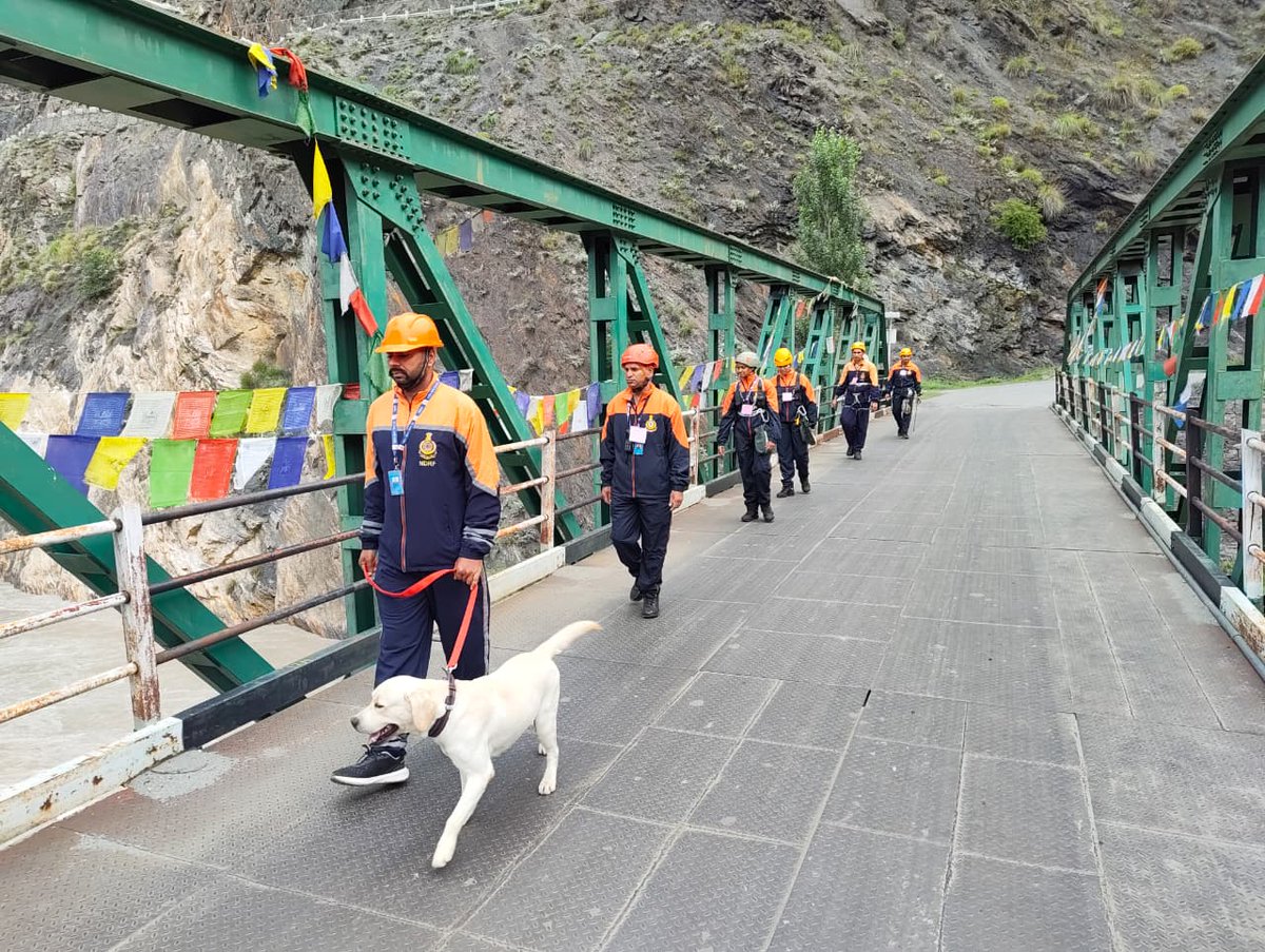 13Bnndrf's tweet photo. #shrimachailmatayatra2026
13th Battalion NDRF Special Mountain Rescue Teams are supporting pilgrims with humanitarian assistance during the Shri Machail Mata Yatra 2026.
@NDRFHQ https://t.co/MSk5HshFgO