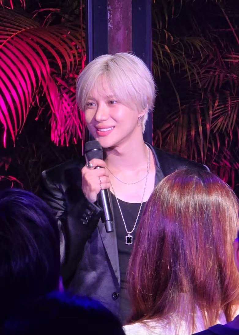 taemin akgae tweet media