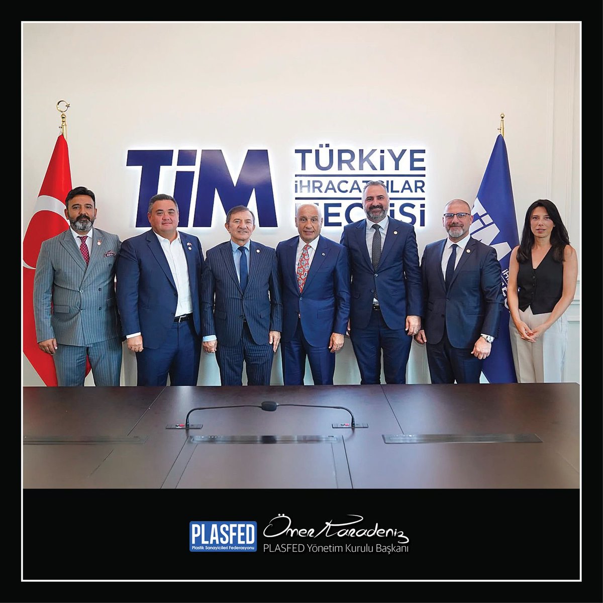 plasfed's tweet photo. PLASFED Heyeti TİM Başkanı Mustafa Gültepe'yi Ziyaret Etti
Haberin devamını https://t.co/4Q6luuae5Z web adresinden okuyabilirsiniz.
#ömerkaradeniz #kemaldarcan #mustafagültepe #plasfed #tim https://t.co/XfwiePCwWC