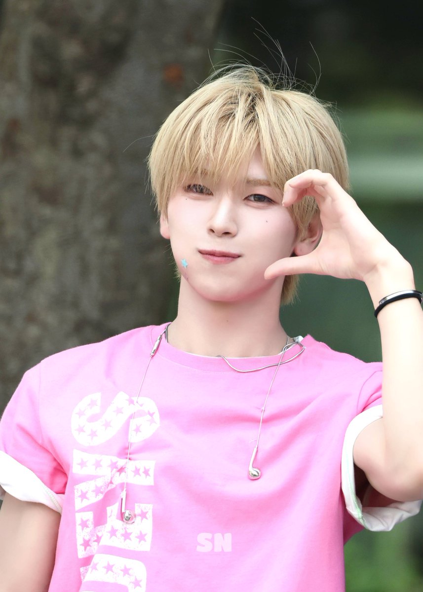 zkxhh23's tweet photo. 260728

#VAYONN #베이온
#SEN #센 https://t.co/J7Rdup0qwy