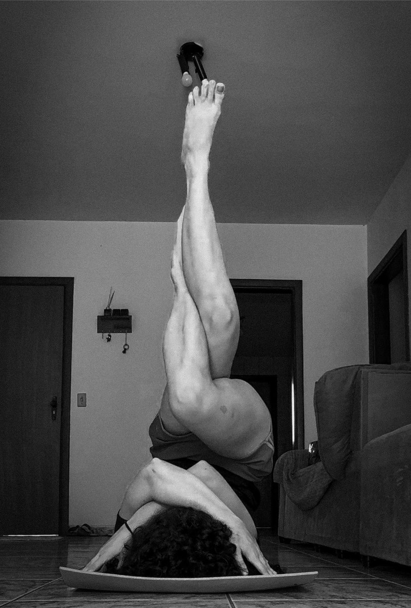 Julia_MPreto's tweet photo. fazendo meu corpo se lembrar que está vivo https://t.co/PEKEfL4SPY