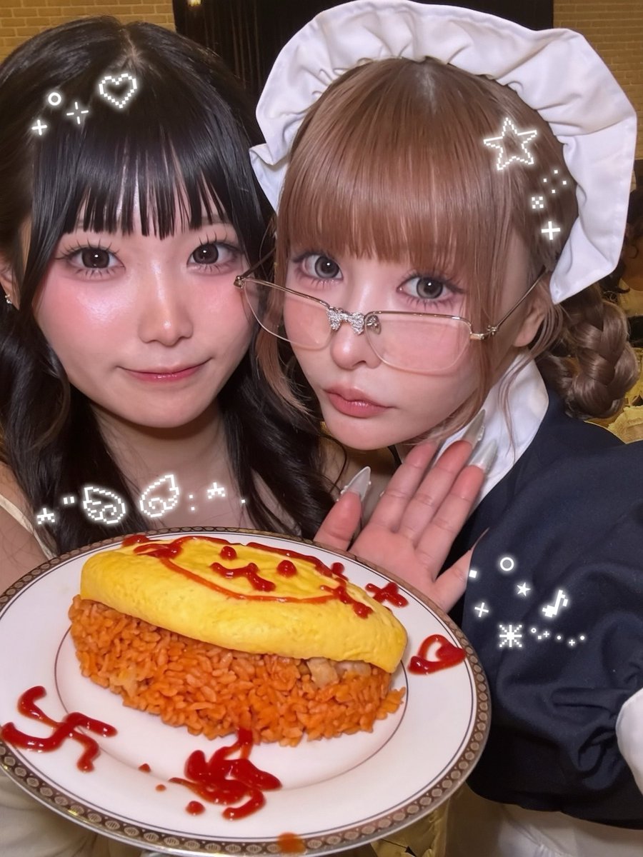 fabmnk16's tweet photo. かなちゃんとのめいどオムライスﾃﾝｱｹﾞ会楽しかったよー૮ o̴̶̷᷄ ·̫ o̴̶̷̥᷅ ა⸝·⸝⋆꙳⭐️❣️
姫も忙しいのにリクエスト答えてくれて最後に写真タイムもくれてほんと幸߹-߹♡
安定に姫はのーまるで顔面が強すぎている
ｲﾂﾒﾝ2人にも会えて喋り倒して最高の集いでありました(͒ ᴖ ·̫ ᴖ⸝⸝ )͒♪ https://t.co/GcBj3bXbAK