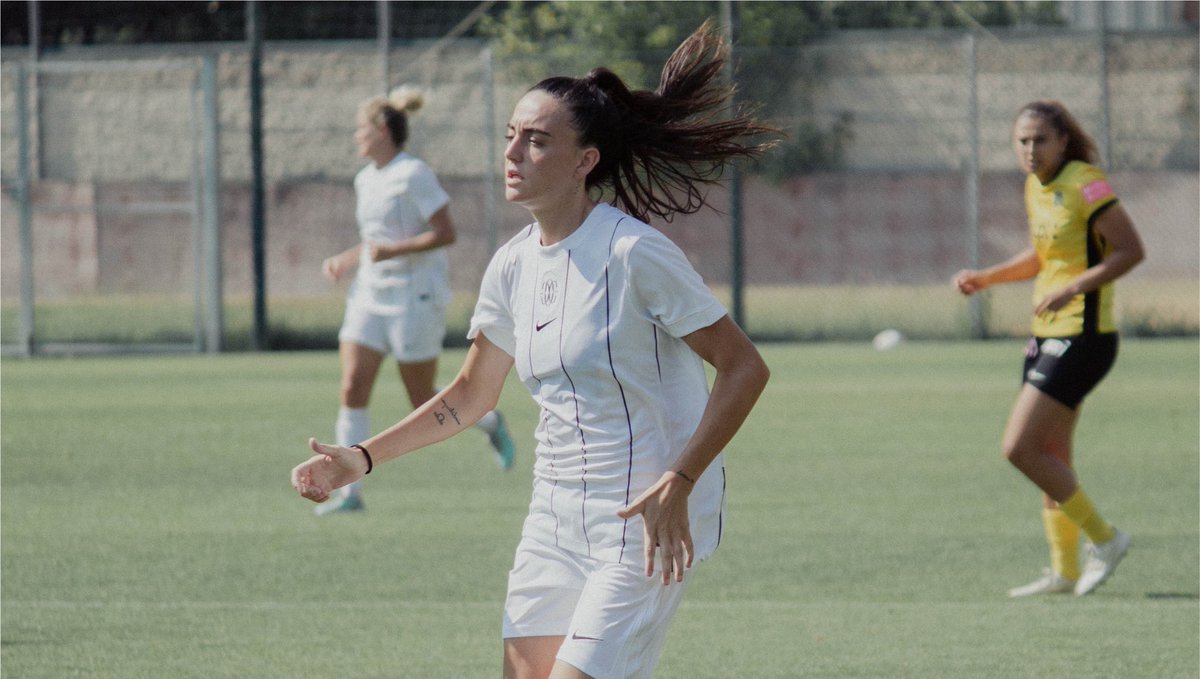 WomenFootballN_'s tweet photo. Il #ComoWomen esce sconfitto nel test amichevole per 2-1 contro lo #YoungBoys ⚪️❌
Due gol di Maja #Jelcic per le elvetiche. A segno per le lariane al 65’ Ginevra #Moretti che sigla la sua prima rete ⚽️
#WFN #SerieAWomen
📸: Como Women https://t.co/ugHUQd7INZ