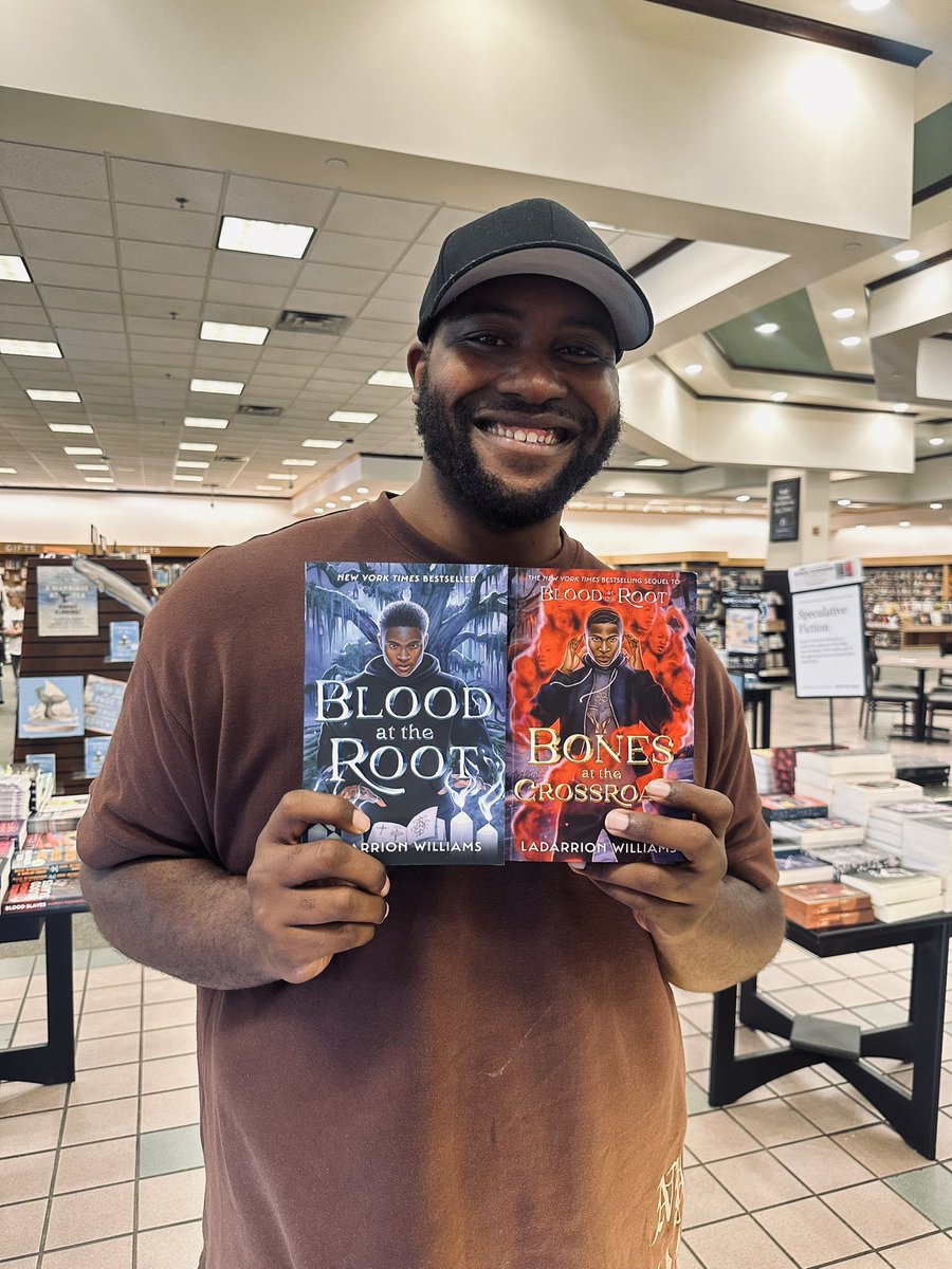 ItsLaDarrion's tweet photo. I got to sign some copies at the local Barnes and a Noble here in Winston-Salem! Go snatch ‘em up! 

Stone's Throw Plaza
1925 Hampton Inn Court
Winston-Salem, NC 27103 https://t.co/ndy2Ozfz1x