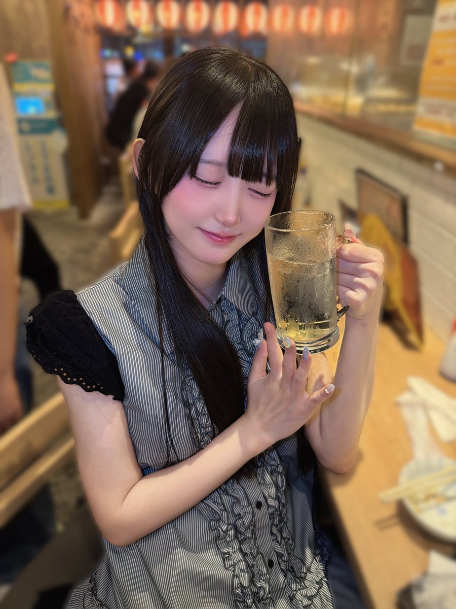 fuyuki_prmk's tweet photo. お酒はハタチなってからです！ https://t.co/jlcUQBQMPI