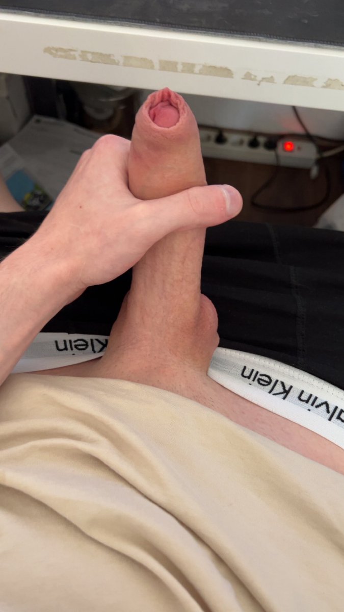 kinkyylars's tweet photo. Who wants to suck my cock deep😝
#teen #gay #twink #cum #dick #gayteen #fuck https://t.co/7vlRLan7od