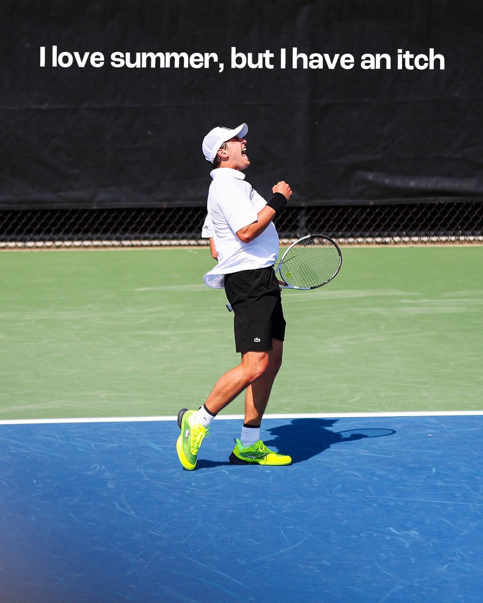 WakeMTennis's tweet photo. Missing it extra today 💛🖤 https://t.co/859Z5PI1OV