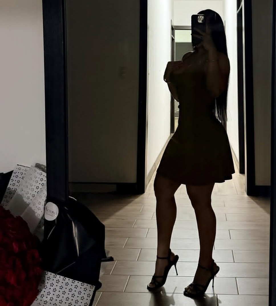rioverd27013332's tweet photo. Hola como estan excelente dia saluditos para todos que asen mi look de hoy algo sexi espero sus comentarios y los mensajes buen dia 🔥 🔥 🔥 🔥 🔥 https://t.co/6UeZjPZpvo