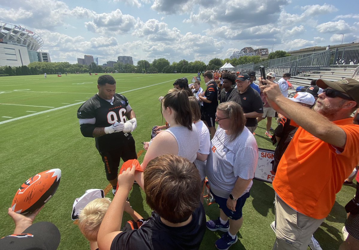 SleeperBengals's tweet photo. The last player to stay after practice and sign autographs?

Rookie Landon Robinson #WhoDey https://t.co/JYay4JnlXR