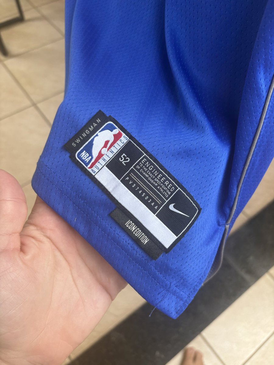 BKLnetsbr's tweet photo. 🏀 Camisa Luka Dončić – Dallas Mavericks (Icon Edition)

💰 R$ 130,00

• Modelo primeira linha
• Pouquíssimo uso, em excelente estado
• Icon Edition
• Ótimo acabamento e qualidade
• Pronta para entrega

Interessados, só chamar no direct! https://t.co/tEuQjVLKpS