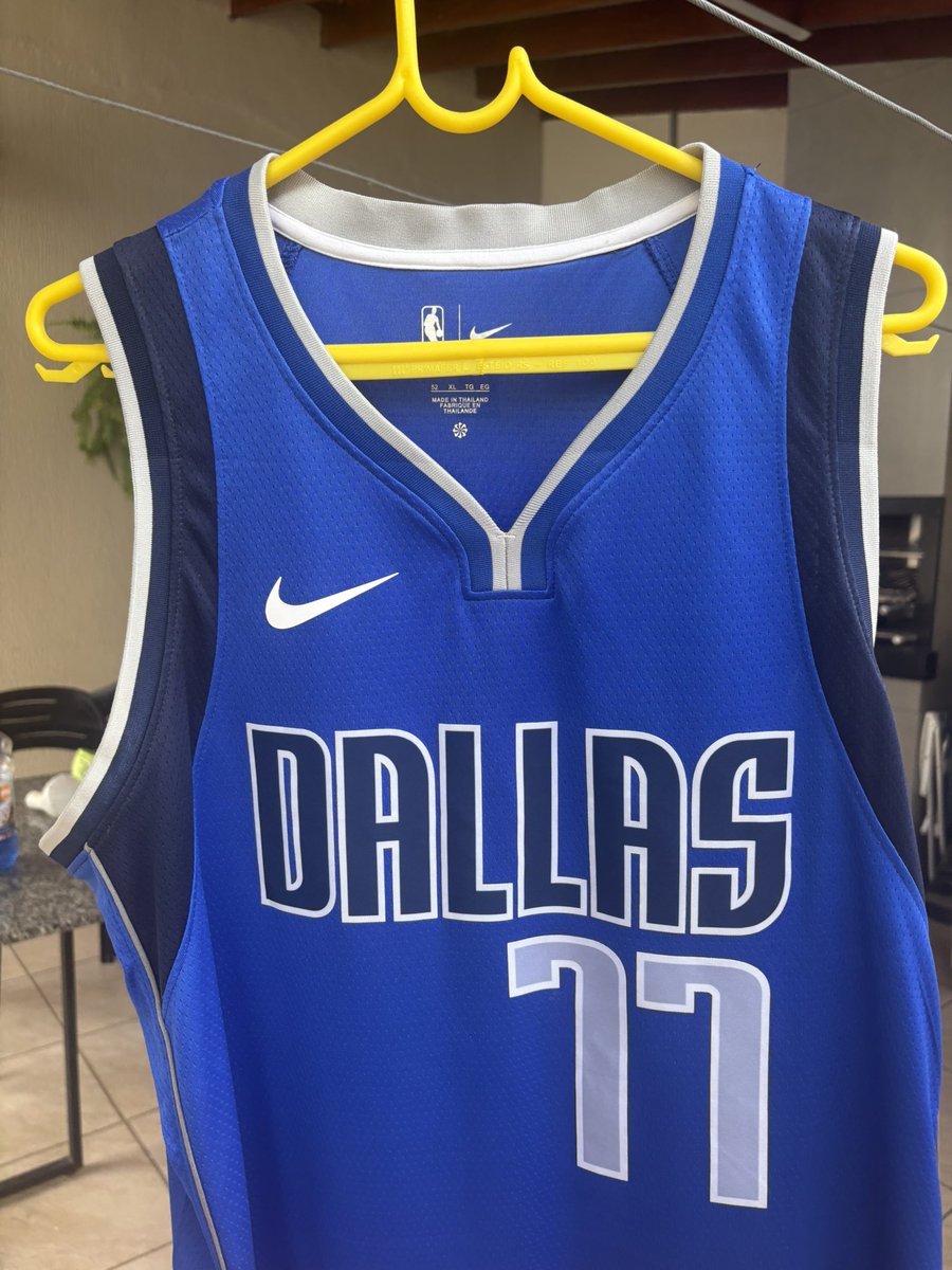 BKLnetsbr's tweet photo. 🏀 Camisa Luka Dončić – Dallas Mavericks (Icon Edition)

💰 R$ 130,00

• Modelo primeira linha
• Pouquíssimo uso, em excelente estado
• Icon Edition
• Ótimo acabamento e qualidade
• Pronta para entrega

Interessados, só chamar no direct! https://t.co/tEuQjVLKpS