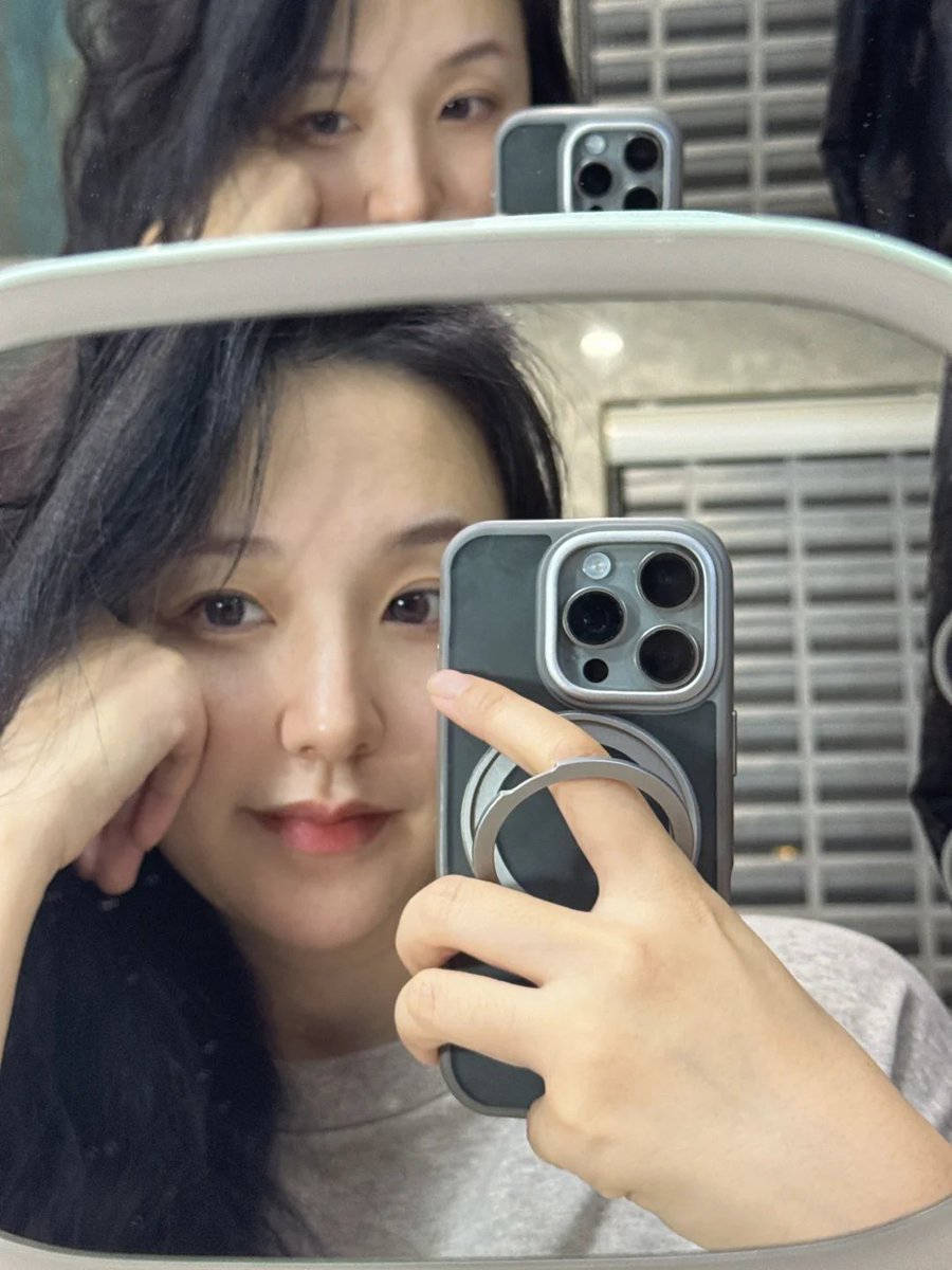 KristyChan77868's tweet photo. 取消宵夜计划......... https://t.co/IUJImCmKFO