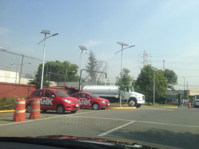 ricdunas's tweet photo. @ClaudiAnaya Revisemos a quién puso en el resguardo de aduanas, pregunten a @AristeguiOnline
Ese mismo funcionario utilizó sus medios electrónicos para difamar a los miembros de la asamblea que defiende el Parque Ecológico Bicentenario
No olvidaremos…..#RecuperaTuParque https://t.co/nWLxFr5UFG