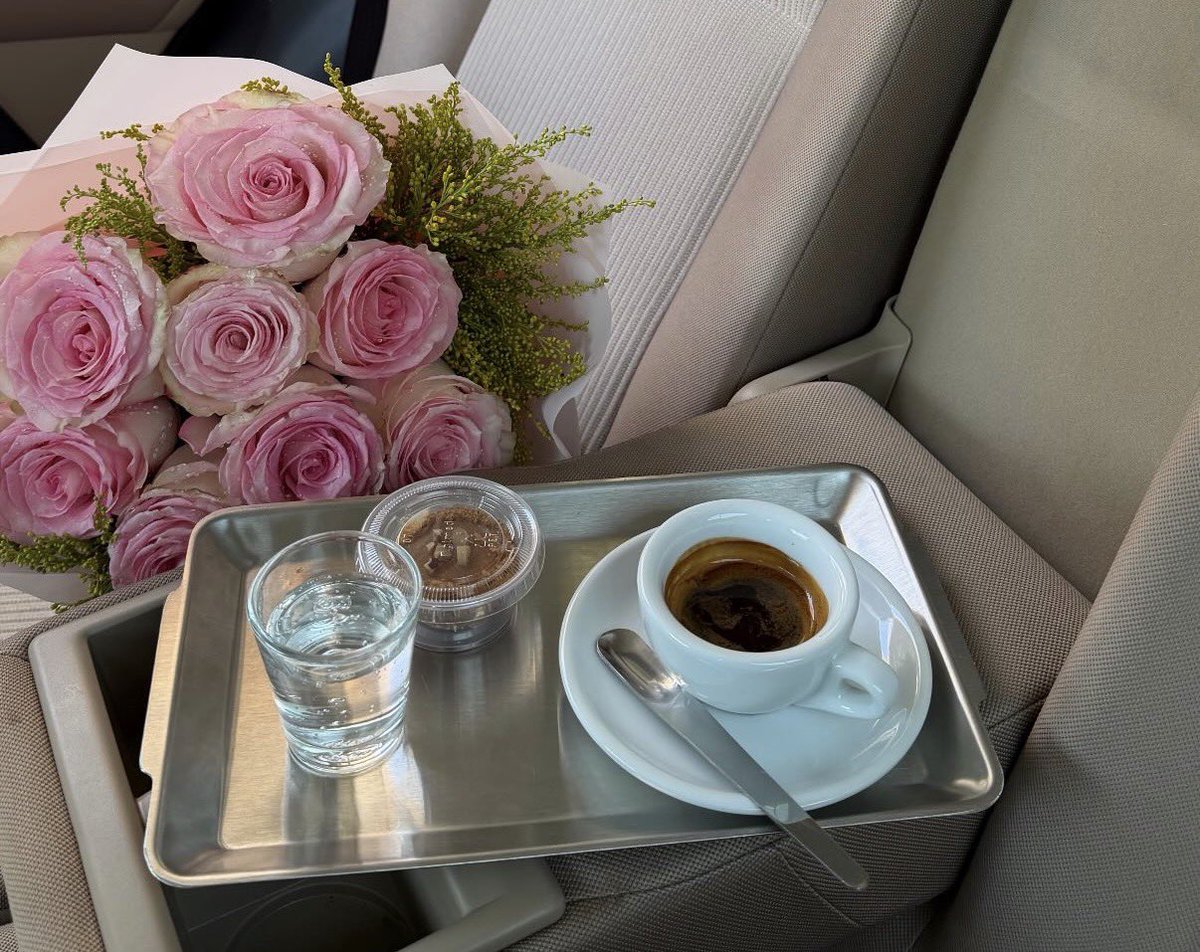 milvs__'s tweet photo. « قلب تـجرع مرارتــهّا ولا عافـها » https://t.co/HoE5AS3TRY