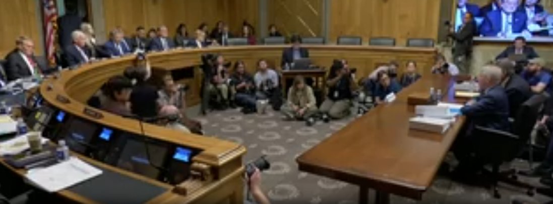 DebricRalph's tweet photo. Not a single Democrat showed up for the hearing of a person responsible for killing over a million Americans. Put him in same cell as Jeffrey Epstein overnight - that will take care of him. https://t.co/pOx8wYERHt