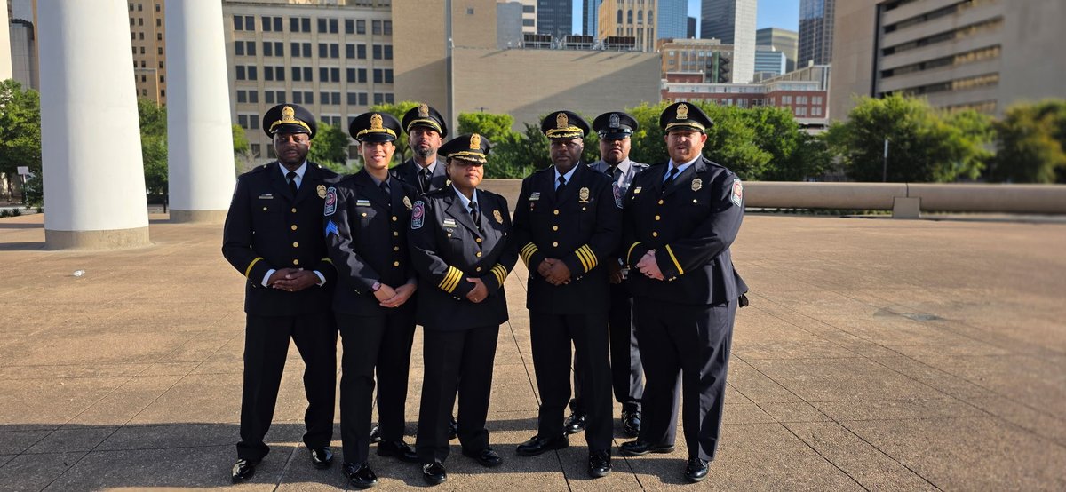 FairfaxCountyPD's tweet photo. Our FCPD leaders proudly represented the department at the 50th Annual NOBLE training Conference this past week. They connected with law enforcement professionals from across the country to share ideas, strengthen leadership, and better serve our community. π #NOBLE50 https://t.co/cFdVA7nywX