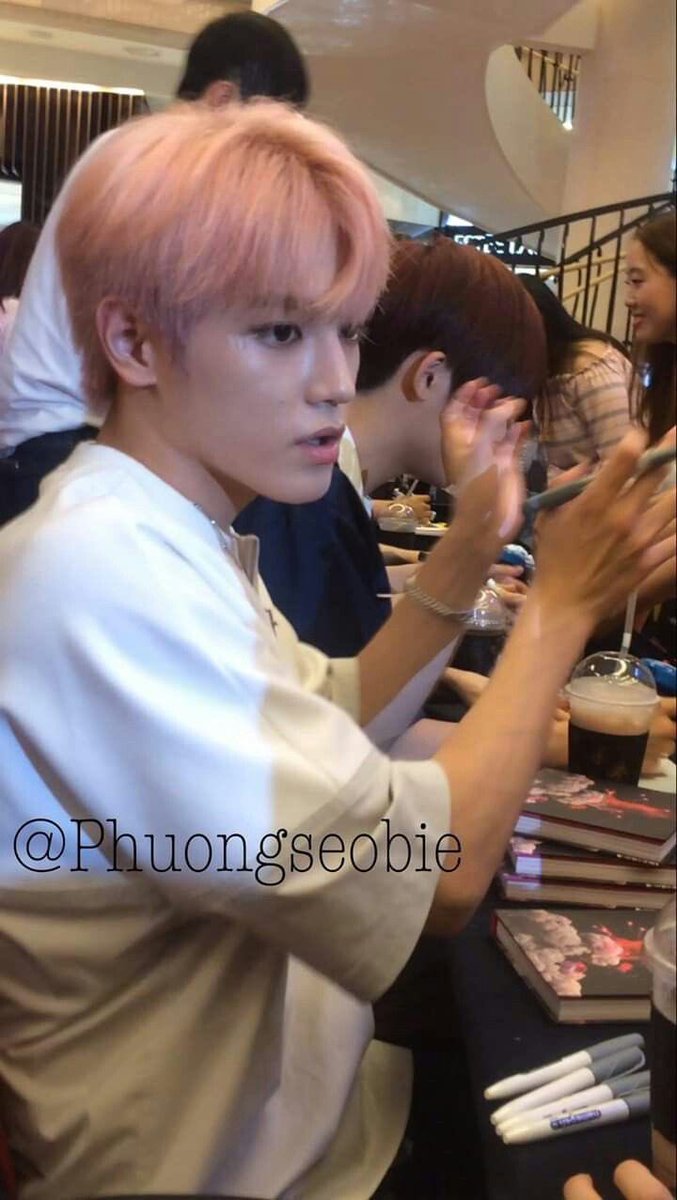 tywlvhd's tweet photo. 우연히찍힌태용이
ㅈㄴ 좋은느낌을 줌
하 
너무좋라 https://t.co/i7ILfKvYkq