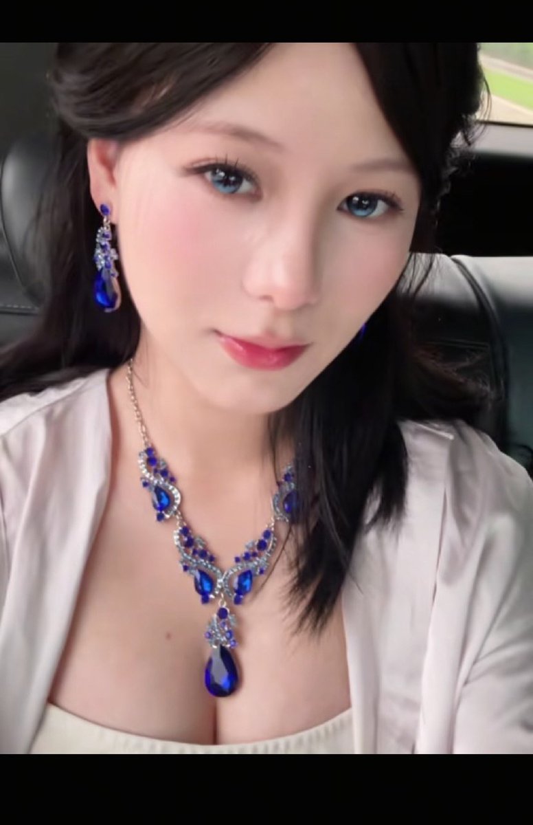 WanFengPTu's tweet photo. 曝光 投稿人同学 李玉 身材不错 #母猪 #P图 #绿帽 #投稿 #上贡 #母猪 https://t.co/CyIsy8EW2y