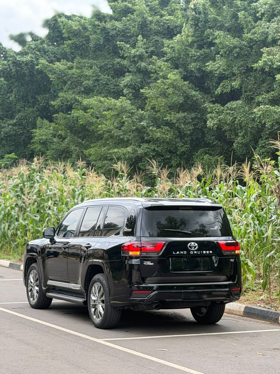 NMaidollar's tweet photo. Brand 🆕
2025 Toyota Landcruiser VX Twin Turbo With Original Duty 📄. Selling at Maidollar Groups 🚗

📍 Abuja
💰 135,000,000 Only
☎️ 09022213052
📣 Referral Bonus Apply https://t.co/5ClZs0WSzd