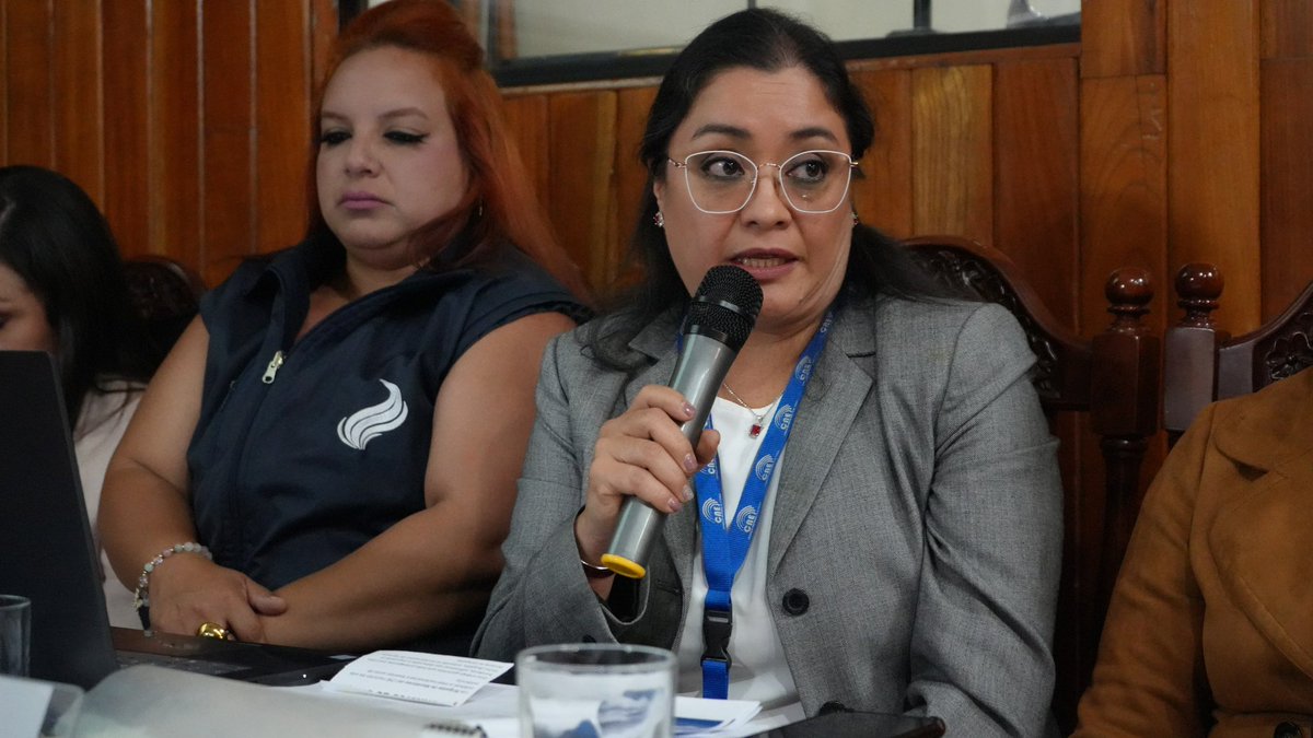 CNELoja's tweet photo. 🇪🇨 #ConsejoConsultivoCNE
Funcionarios electorales abordan temas de interés de las Organizaciones Políticas en el marco de las #Elecciones2027Ec. 

📢 De esta forma actualizamos los conocimientos y garantizamos la transparencia de los comicios del próximo 29 de noviembre. https://t.co/Oht1dqdM87