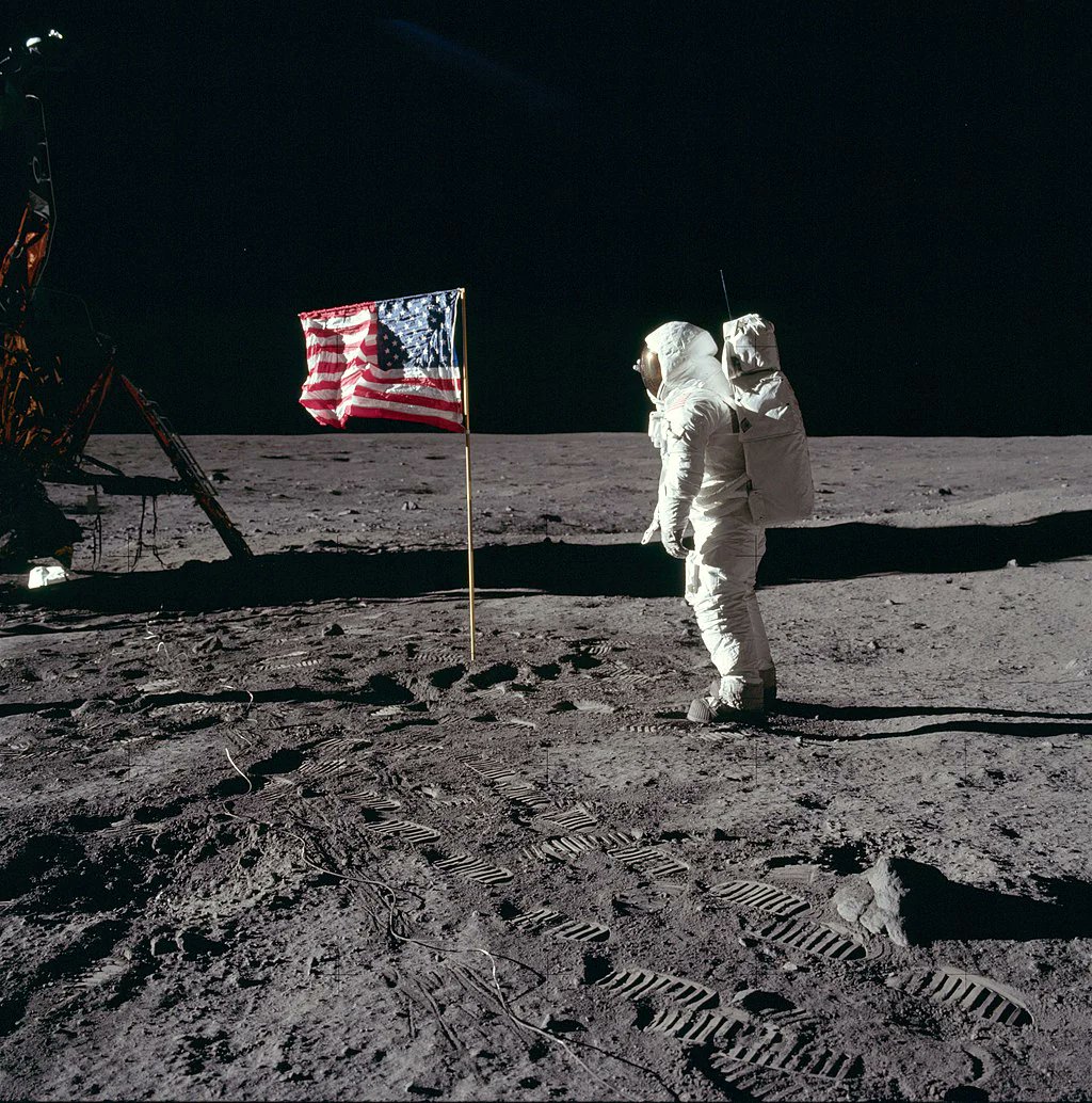 latestinspace's tweet photo. NASA was established on this day in 1958 🎂 https://t.co/eDShb15Qhy