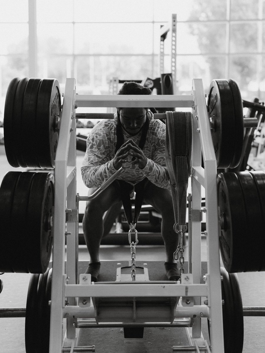 jswaggdaddy's tweet photo. It’s ain’t WORK if you LOVE WHAT YOU DO 🖤 Spread your ENERGY and positivity in everything you do. Have a blessed day 🙏🏿 

#1stSwaggKazeKage https://t.co/VdF2S3zzqq