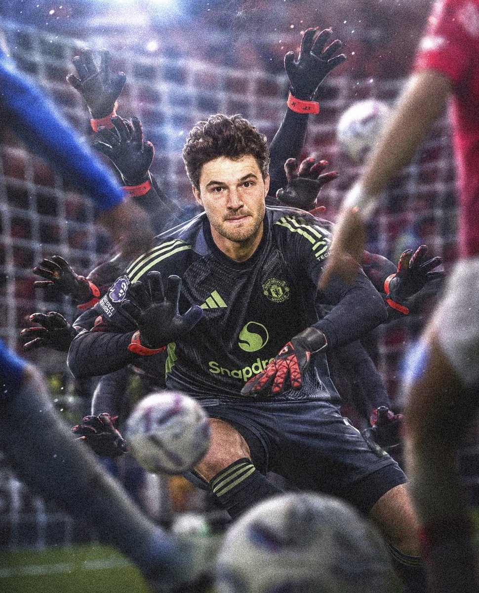UtdForever7's tweet photo. 🚨Just a reminder that Senne Lammens was Premier League’s signing of the season last year… 🧤❤️

We need more signings like this! 💪🙌 https://t.co/9G3GMqQxsJ