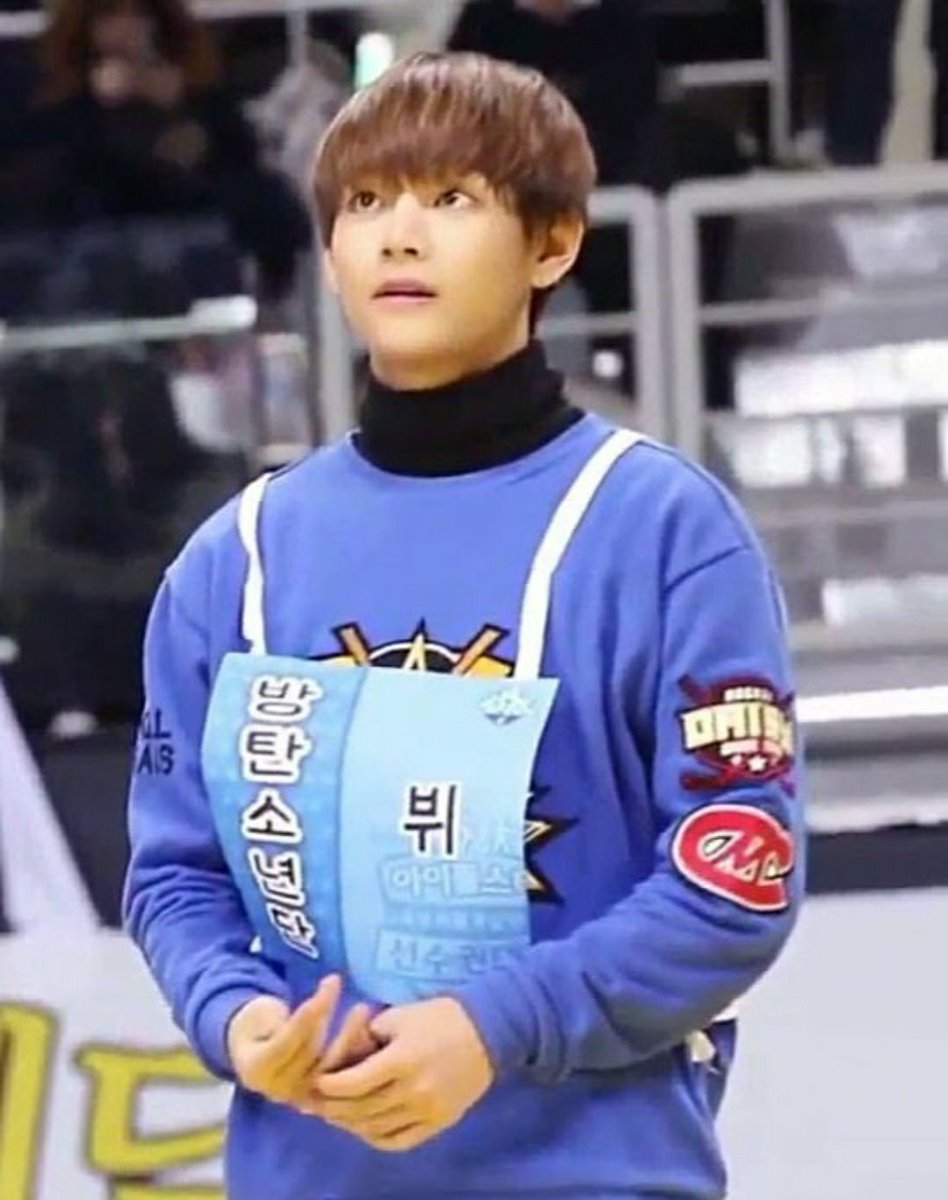 rephangirl4ever's tweet photo. WTS SELLING RARE ITEM
BTS V TAEHYUNG 

Historical jersey banner worn by Taehyung in the Idol Star Athletics Championships 2016 wrestling tournament 

Open to worldwide shipping
Taking best offer, starts at $0

Please DM me if interested or if any questions, thank you! https://t.co/DQEpmo656Q