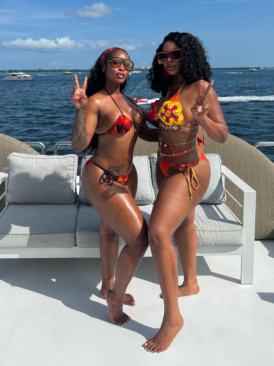 DreaNicole_'s tweet photo. One of them ones ❤️🤞🏾 https://t.co/HkdjttbPyE