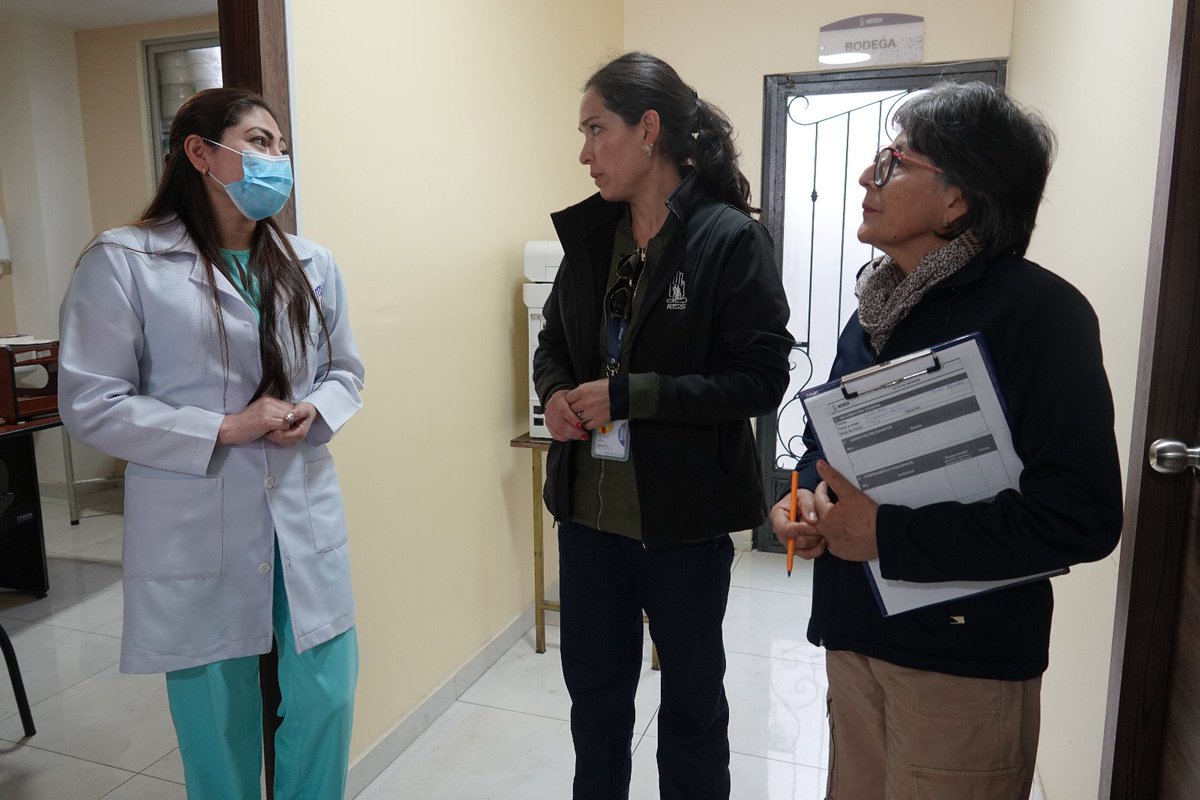 IESSChimborazo's tweet photo. #IESSnoPara | Realizamos una visita técnica al Puesto de Salud Chunchi para verificar su operatividad. 🏥👩🏻‍⚕️ Constatamos un stock de medicamentos al 95 % 💊 y de insumos al 🩹 93 %, asegurando la entrega oportuna a nuestros beneficiarios del cantón. https://t.co/fOc26QXFDw