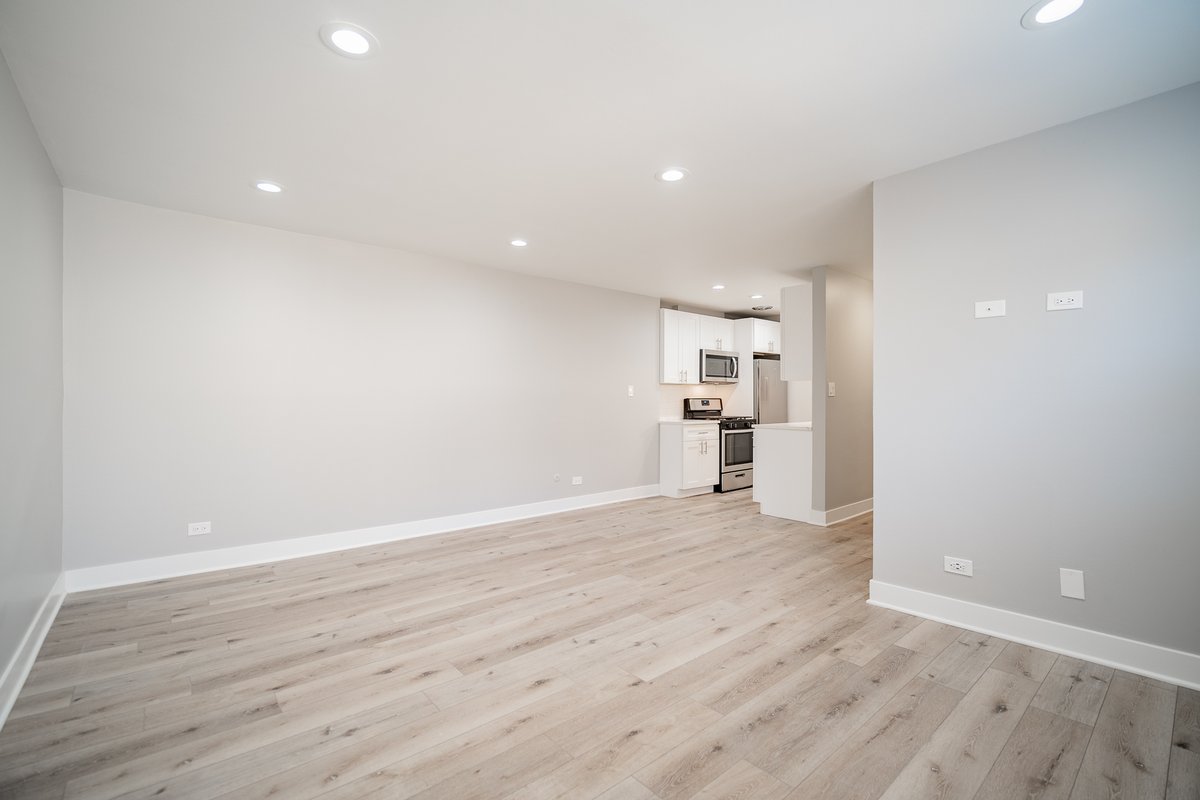 CaganManagement's tweet photo. 📍 452 W Aldine Ave 📍

🔑 Lakeview neighborhood
🔑 Remodeled 1 bedroom apartment
🔑 Amazon Hub package system
🔑 Laundry room on-site
🔑 Great closet space
🔑 Parking available
🔑 Fitness room
🔑 Cat friendly

☎️ (844) 755-5103 (call)
✉️ sf@monumentalre.com https://t.co/BdTKBWrp1Z