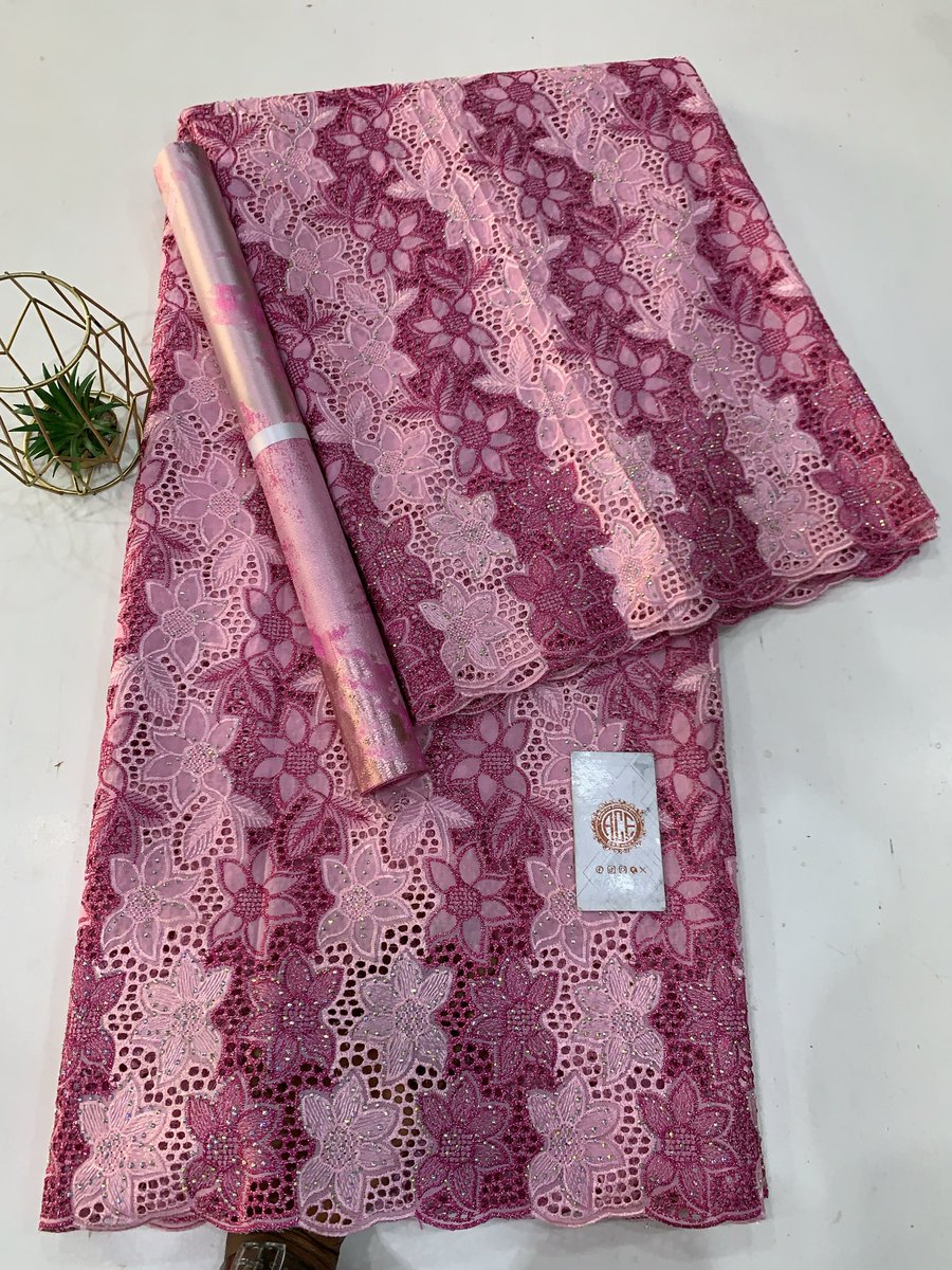 acefabrics's tweet photo. Price:95k/5yrds &amp; 3D Sego Gele 35

IG: @ace_fabrics

Floral Haven Lace
Now available at Ace Fabrics international,Gbagi Market
📩 Send us a DM to order
Call/WhatsApp 09014818663 or tap a link in our bio
🚀 Fast &amp; Reliable Delivery
📍 Nigeria: Within 24 hours
🌍 Worldwide Delivery https://t.co/1LEYqW4W8Z