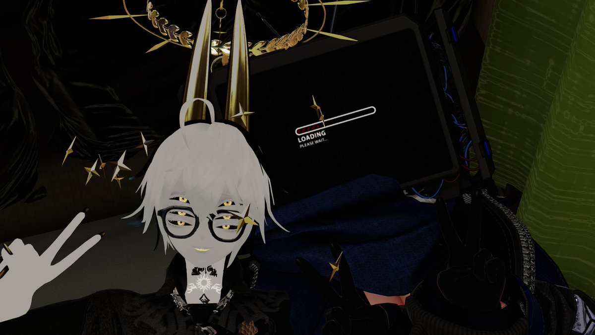 VRC_ateN's tweet photo. 今日はフレンドたちとパシャリ
ぶいちゃの写真見返したらほぼ自撮りしかなかったので今後は２ショとかもとっていこうと決意した今日この頃でした https://t.co/RtOMTTRkC8