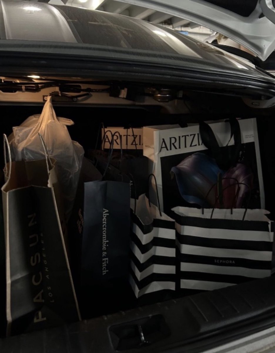 backuppnina's tweet photo. I just received shopping from Anonymous via Throne. Thank you! 🩷https://t.co/U9DP3GDPWr #Wishlist #Throne https://t.co/aTQGZT1wNJ