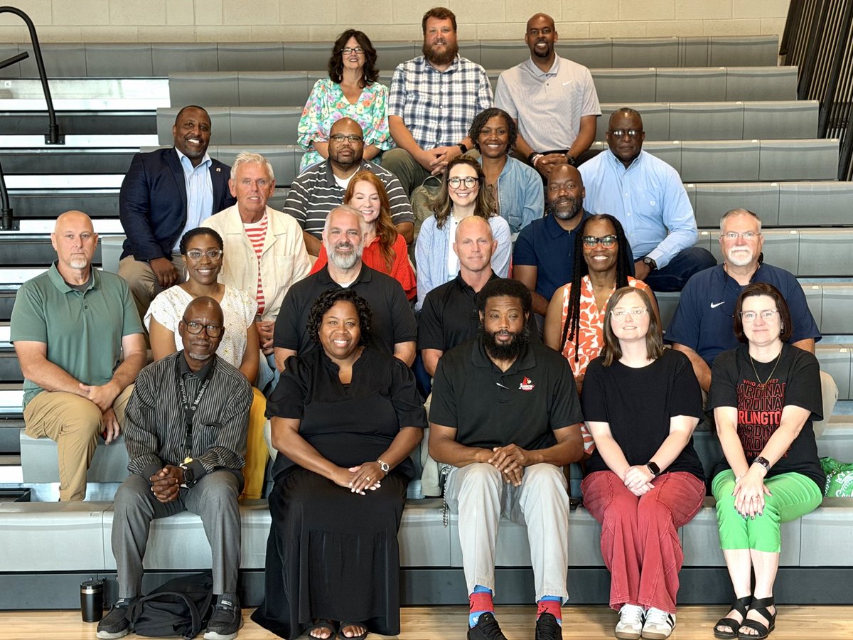 JBridgemanJMCSS's tweet photo. The Forge Network school leaders were well represented this morning at Pope School. https://t.co/i5Zbi1ccjP