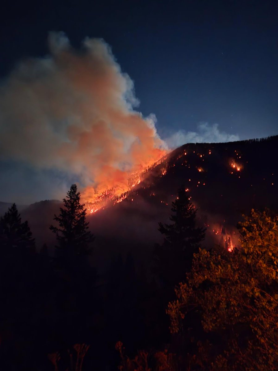 NWS_IMET_OPS's tweet photo. . @NWSBoulder IMET en route to #UpperSmithFire near Bonners Ferry, ID #IDwx #IDfires @NWSSpokane https://t.co/zNdSHcSSNG Photo courtesy @inciweb https://t.co/d4Xsfu8XK2