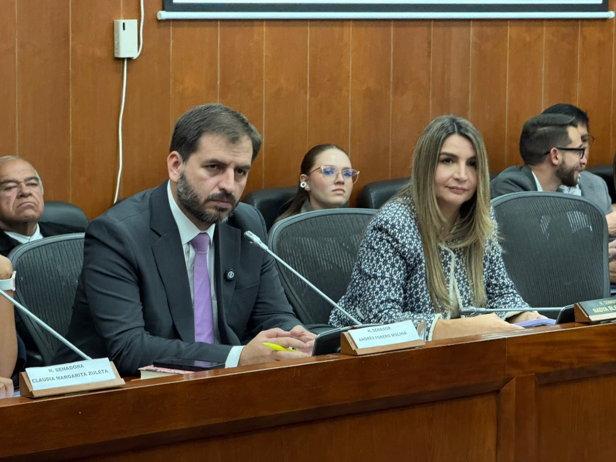 nadiablel's tweet photo. Una vez más integramos la Comisión Séptima del Senado, escenario clave para el trámite de las iniciativas que impactan en la vida y el bienestar de los colombianos. 

Felicitaciones a los senadores @AForeroM y @AnaPaolaAgudelo por su elección unánime como presidente y vicepresidente de la Comisión para el periodo legislativo 2026–2027.

Confiamos en que, bajo su dirección, los debates se desarrollen con rigor técnico, responsabilidad y apertura, priorizando soluciones de fondo a los principales desafíos sociales del país, en especial la crisis del sistema de salud.