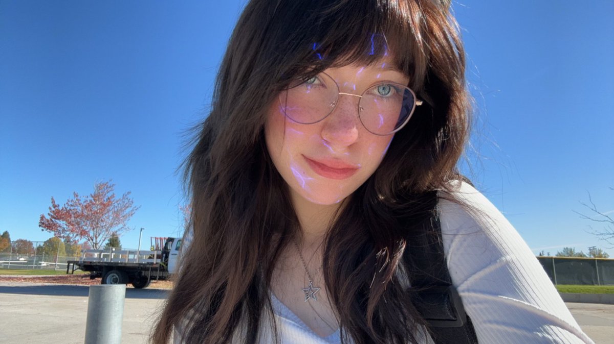 korensuki's tweet photo. if anyone tribs i’ll give out her ig https://t.co/UTHUXiZpmP