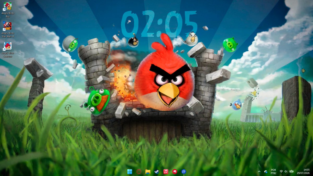 maroozzi's tweet photo. um desktop desses voces nao tem https://t.co/4RqqwExPvS