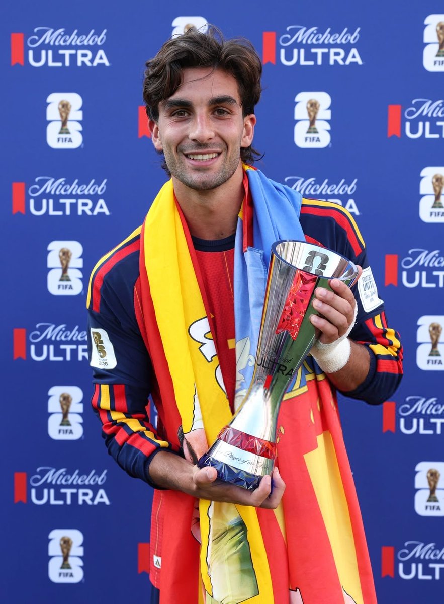 Red Cule 💙❤️ tweet media