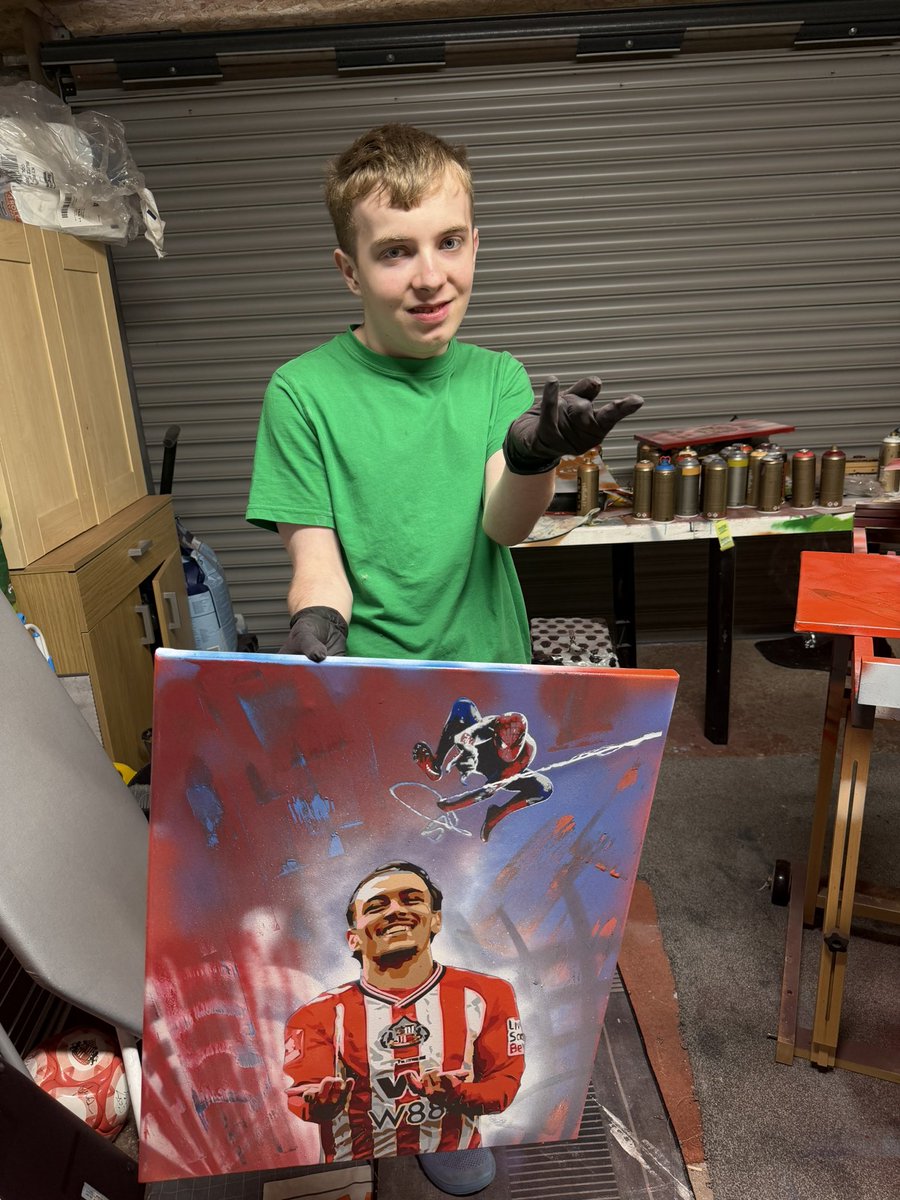 SaraBerry846014's tweet photo. Sunderland Banksy well done Jack @CWaters_SAFC @SunderlandEcho @SunderlandAFC #spiderman #safc #marvelart https://t.co/E1zjrcAuJF