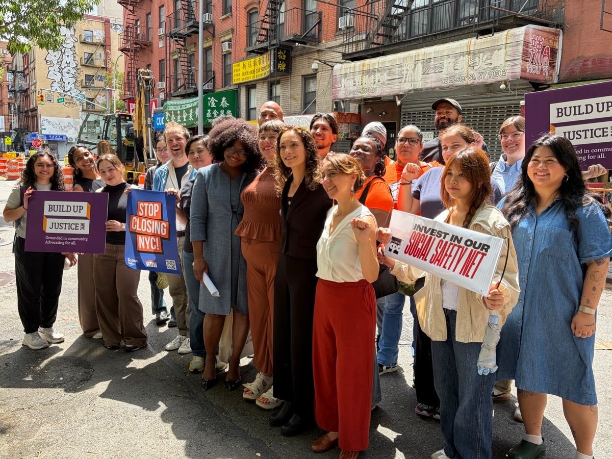 illapaNYC's tweet photo. Happy to stand with small businesses, local advocates and legislators here in Chinatown today in support of commercial rent stabilization. So many small businesses need this legislation passed so that they can continue to operate and thrive in their communities. https://t.co/kCIvsqY8nF