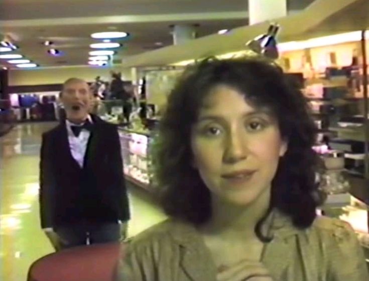 freakyfilms0's tweet photo. Possibly in Michigan (1983) https://t.co/LaBPF6epz4