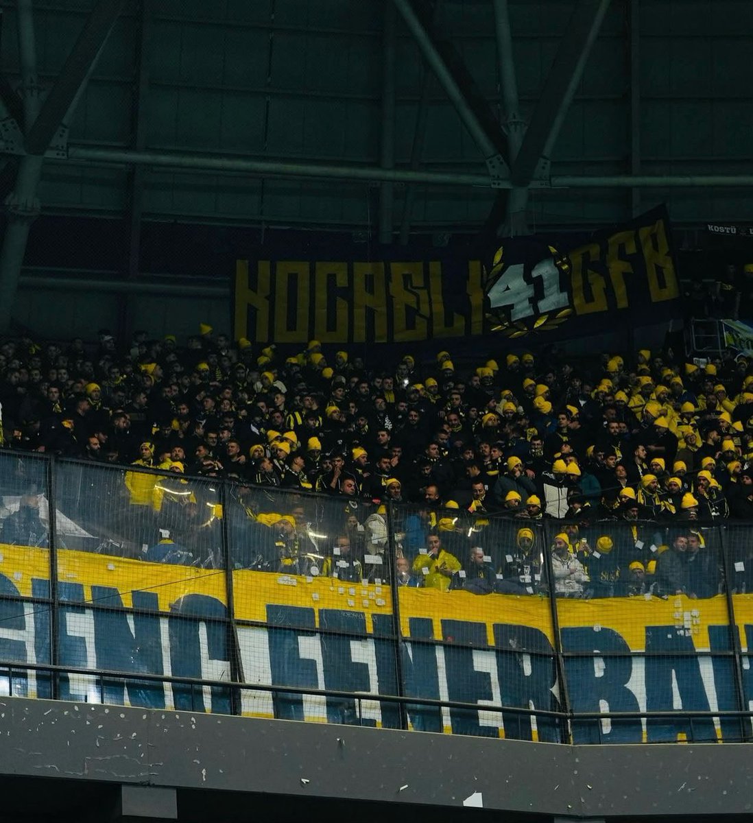 bediryon's tweet photo. @mustafaklcgfb Statlar tribünler! https://t.co/Cu9RY4WaB9