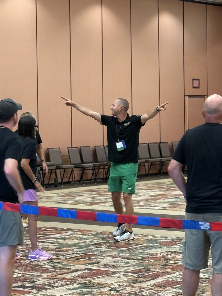 mchamberlainPE's tweet photo. “Sync It Up: How Structures of Play Fit Into a Year” - @WillWestphal final session of the day!
Inspiring Ts to see movement as more than sport/dance by using the SOP to create meaningful exp. where every S can find their own connection to movement
#WIBestPractices26 #elempe https://t.co/H335myiHRm
