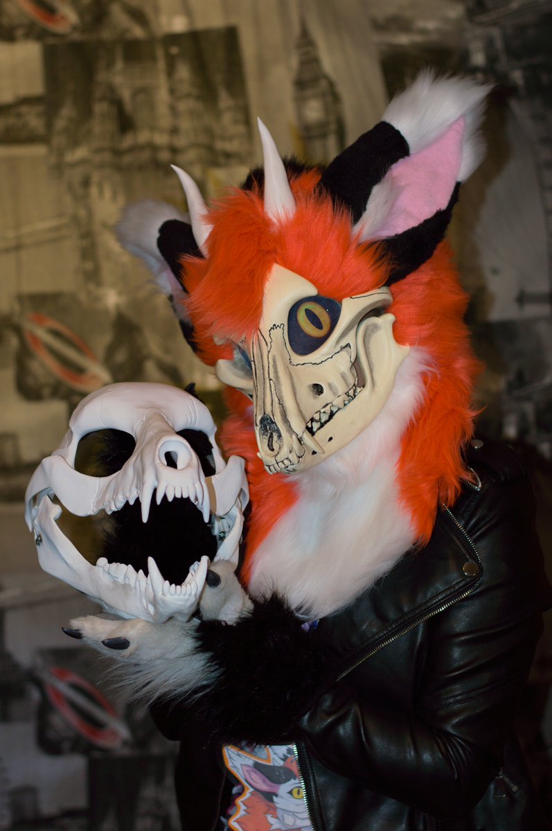 KayliFoxGirl's tweet photo. Kayli Skull Version. I'm love it 🥰🦊
You can meet her in Budapest at HorrorCon on October 17, 2026.

✂️: Second Skin Maker
📸: Arqton https://t.co/tnR0RFkqE5