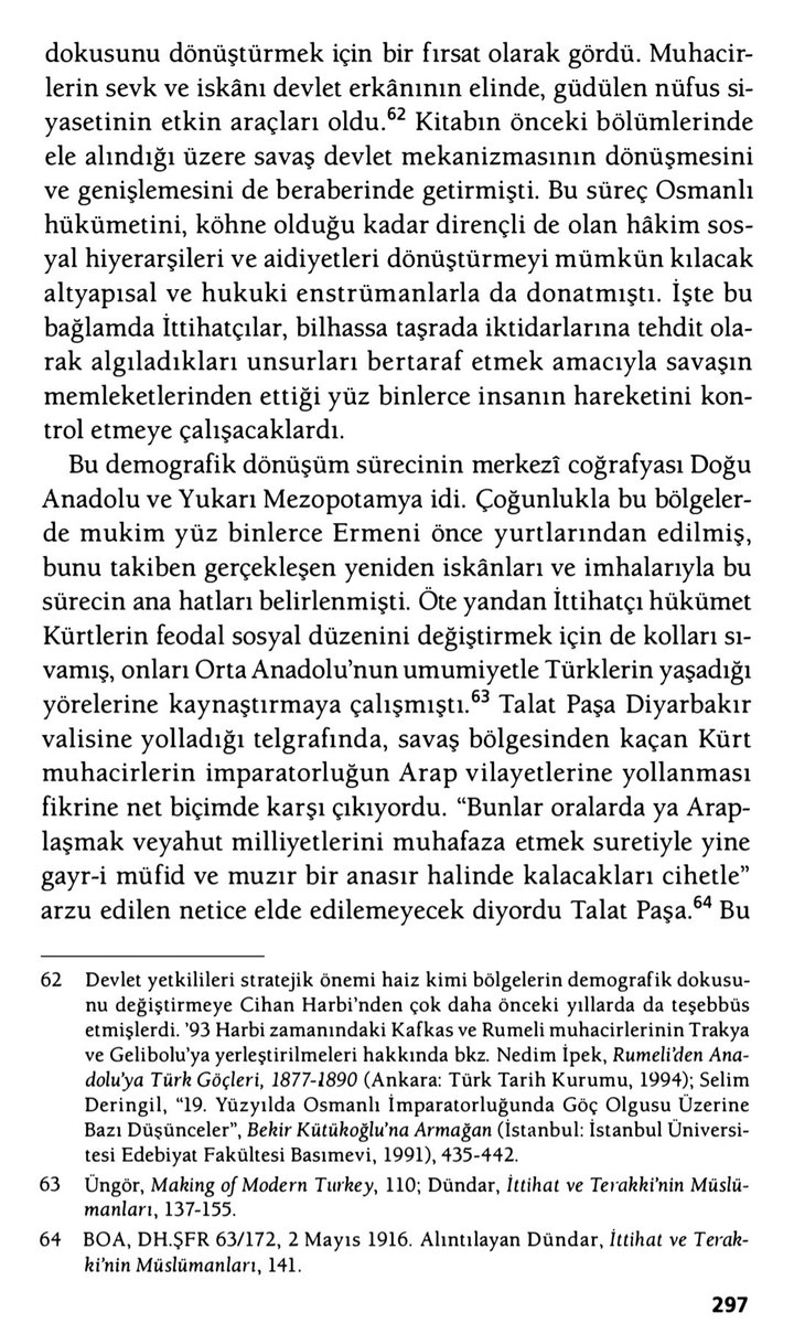 Xani004's tweet photo. Doğu Anadolu ve Yukarı Mezopotamya da yüz binlerce Ermeni önce yurtlarından edilmiş bunu takiben İttihatçılar Kürtleri Orta Anadolu'da umumiyetle Türklerin yaşadığı yörelere yerleştirdi. İttihatçılar Kürtlerin yeni yurtlarında zamanla asimile olacaklarını ümit ediyorlardı.📍 https://t.co/i3Pbl69X0Z