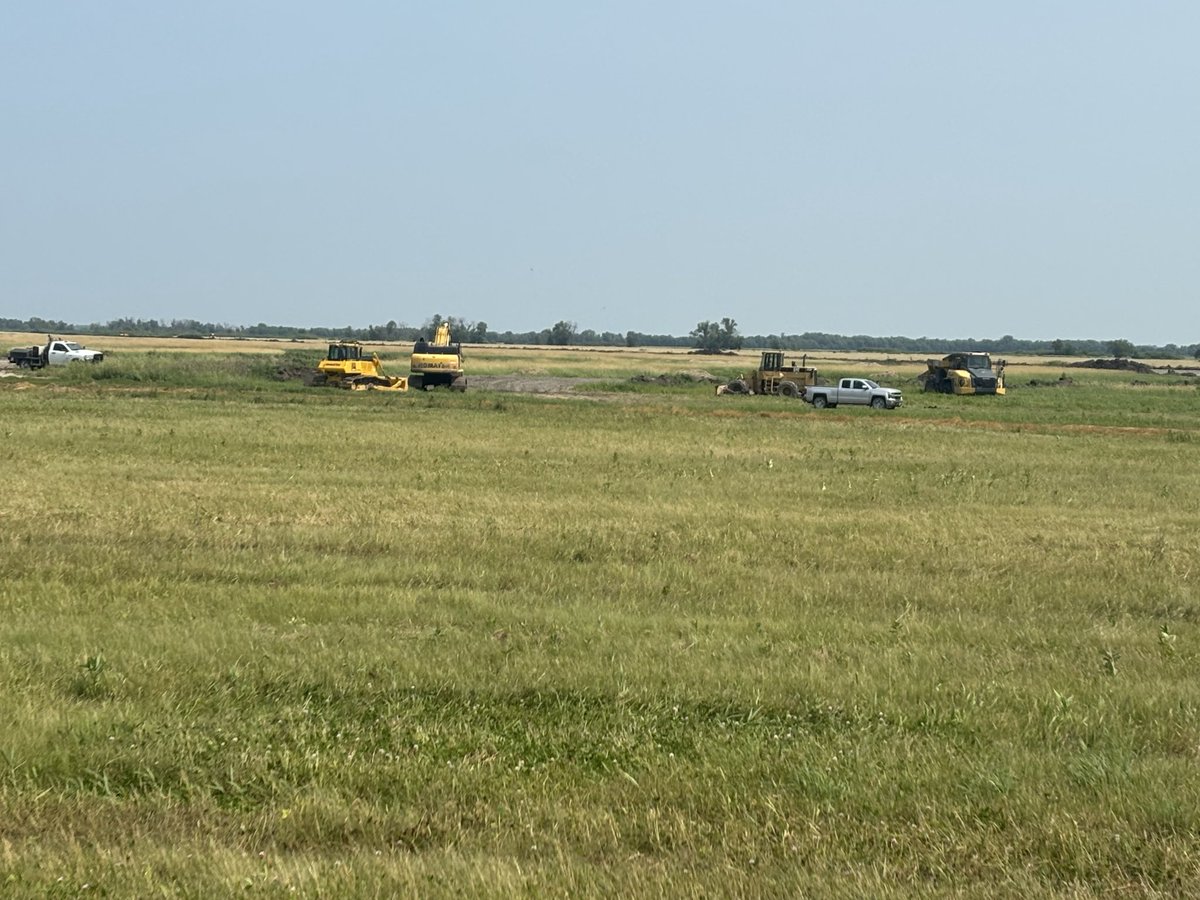 MNLandCoalition's tweet photo. Construction is happening now in Roseau County on the Roseau Lake and River projects, threatening farmland, homes, and outbuildings.
Lawmakers said wait. RRWD and DNR found funding elsewhere anyway.
A workaround, plain and simple.
#SaveRoseauFarms #MNLeg https://t.co/5vrQqaSaQK