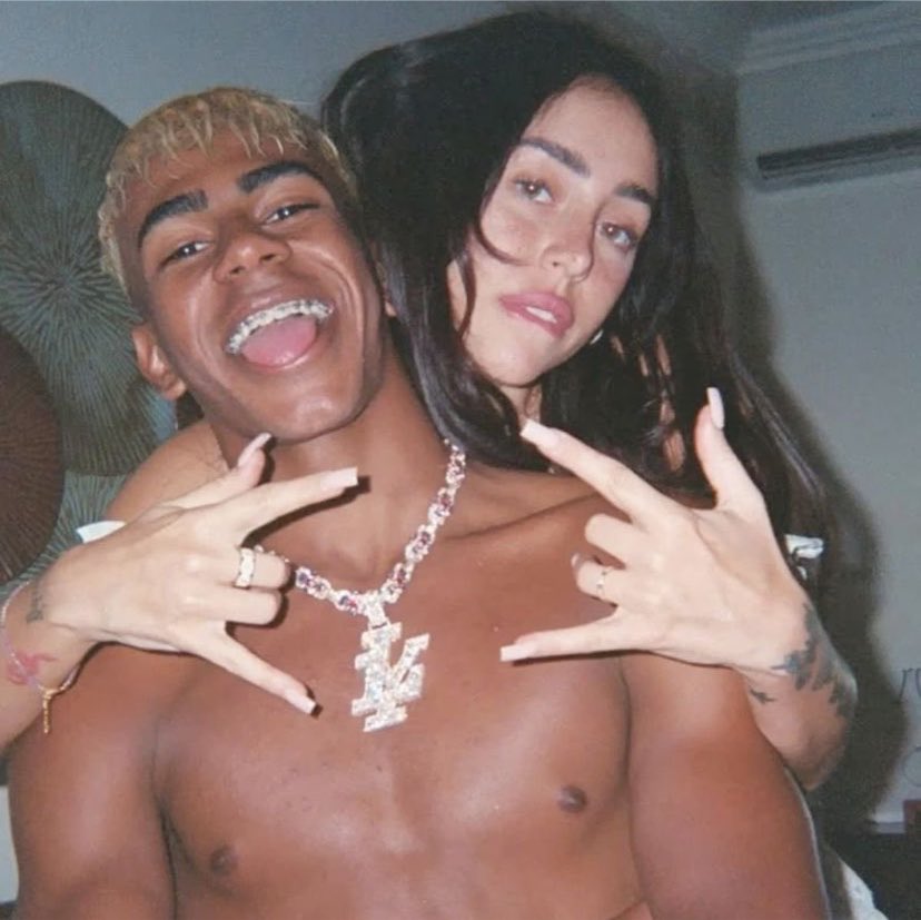Luushiiaanoo's tweet photo. La rapera argentina de 25 años Nicki Nicole, la exnovia de la estrella del Barcelona Lamine Yamal, de 19 años, admitió en una entrevista que solo salió con él el año pasado para ganar más publicidad para su carrera musical.

🗣️ “Para ser honesta, necesito admitir esto. No me importa si se hace viral o si recibo críticas. Solo salí con Lamine el año pasado porque quería que más ojos estuvieran sobre mi nombre para impulsar mi carrera musical. Aunque salimos, no hicimos nada sexual en la cama, pero aun así lo quería en ese momento. Estoy feliz por él y por Inés, y solo espero que ella no lo esté usando de la manera en que yo lo hice, me considero lesbiana curiosa aveces éstoy con mujeres aveces no.”